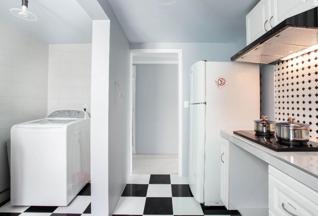 Suites Liverpool Мексико Сити Екстериор снимка